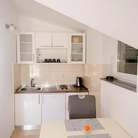 Bandalo Apartment *