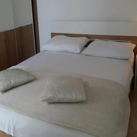 Apartment Bandalo *