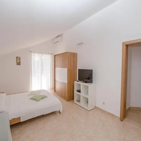 Apartment Bandalo *